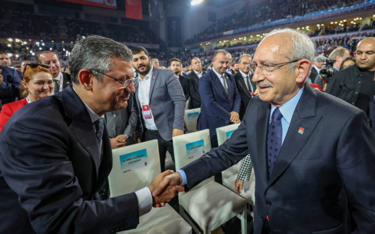 Τουρκία: Ο νέος ηγέτης του CHP και το υπαρξιακό στοίχημα των κεμαλιστών