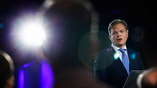 ολλανδία-εκλογικό-θρίλερ-η-αναμέτρ-562732045