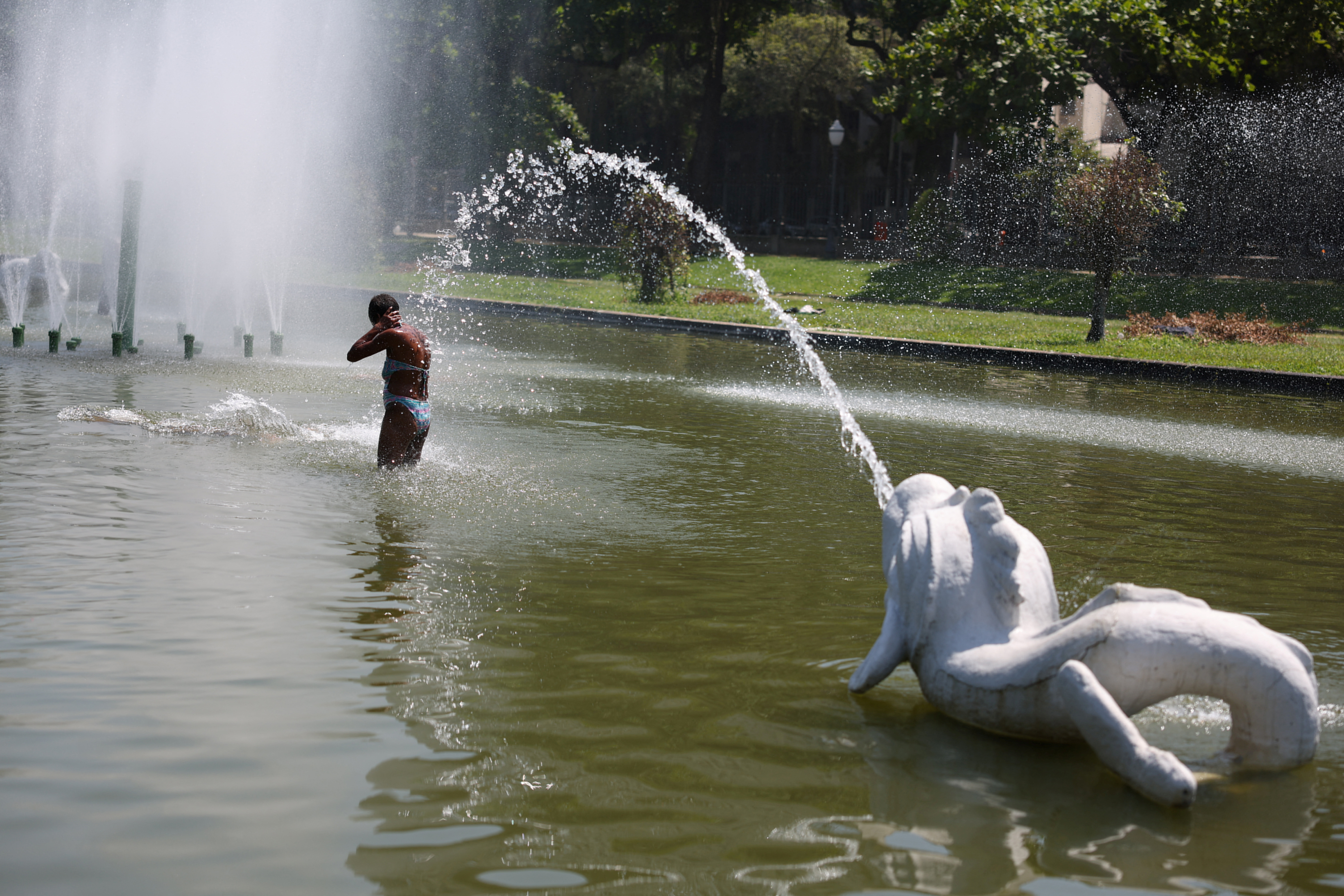 Ακραίος καύσωνας στη Βραζιλία – Στους 58,5 βαθμούς η «αισθητή θερμοκρασία» στο Ρίο Ντε Τζανέιρο-1