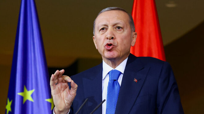 ερντογάν-χωρίς-τρίτους-μπορούμε-να-562737625