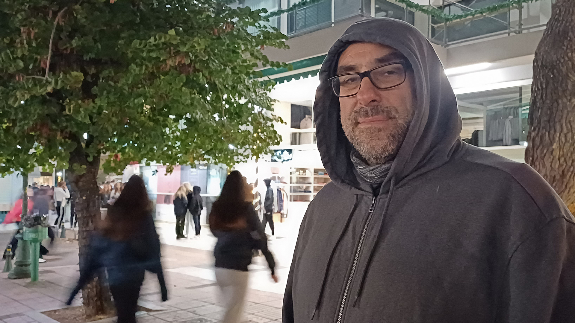 Αγρια βράδια στα στενά της Κηφισιάς – Η «Κ» με γονείς που κάνουν νυχτερινές περιπολίες-1