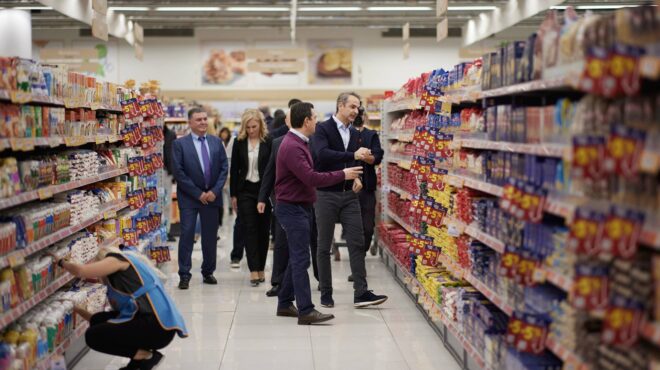 κυρ-μητσοτάκης-επισκέφθηκε-σούπερ-μά-562737244