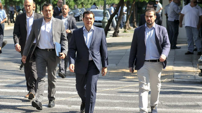 θεωρείο-δείπνο-με-μηνύματα-562730092