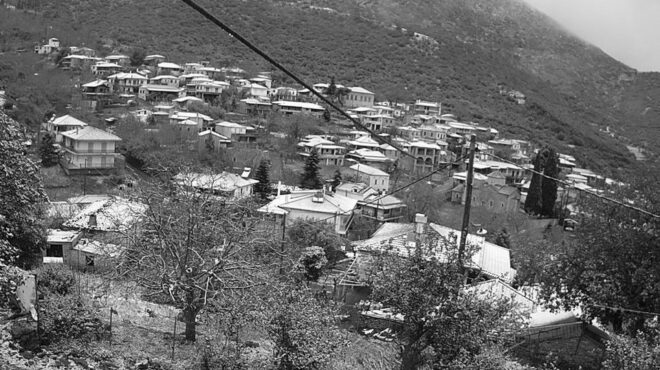 μαντίλες-μαυροφορεμένοι-και-καζαντζ-562753414