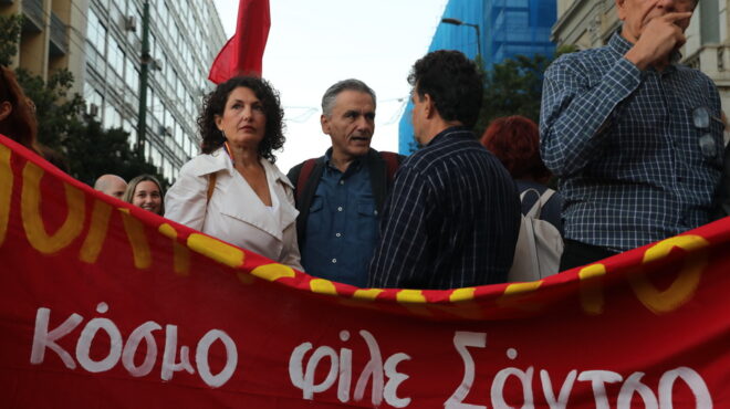 διέξοδος-αριστερά-μέλη-της-ομπρέλ-562735129