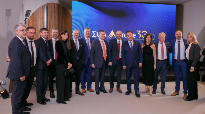 η-σολ-crowe-γιορτάζει-30-χρόνια-παρουσίας-στη-562729969