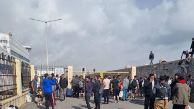 ρόδος-νέα-συγκέντρωση-μεταναστών-στο-562711852