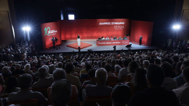 συριζα-σκηνικό-διάσπασης-με-αποχωρήσ-562721155