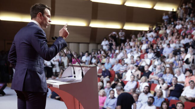 ωρα-μηδέν-για-τον-συριζα-562720933