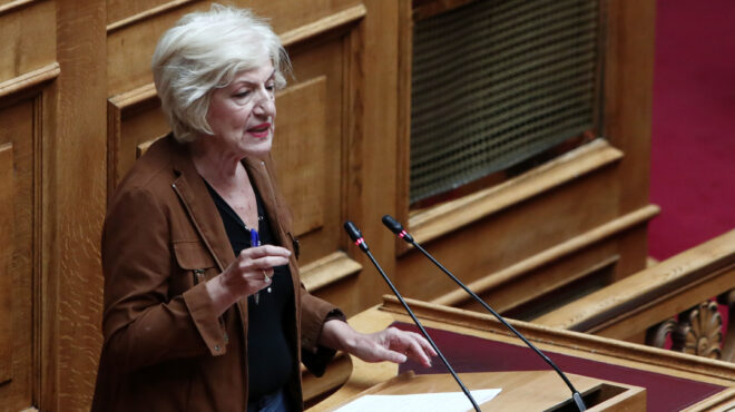 σία-αναγνωστοπούλου-ελλειψη-αριστε-562748020