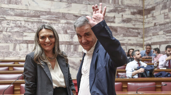 βουλή-πώς-ο-συριζα-έπεσε-από-αξιωματ-562725622