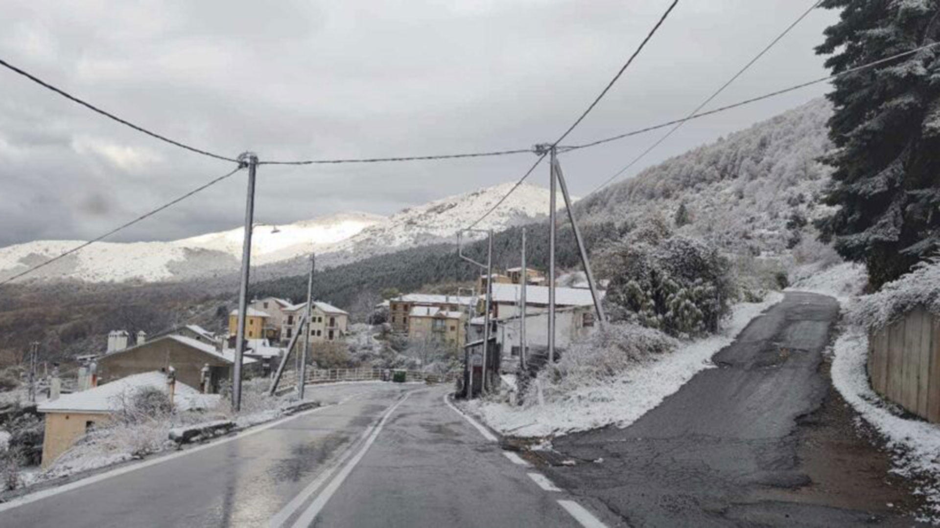 Καιρός: Θυελλώδεις άνεμοι και αισθητή πτώση της θερμοκρασίας – Η πρόγνωση για την Κυριακή-2