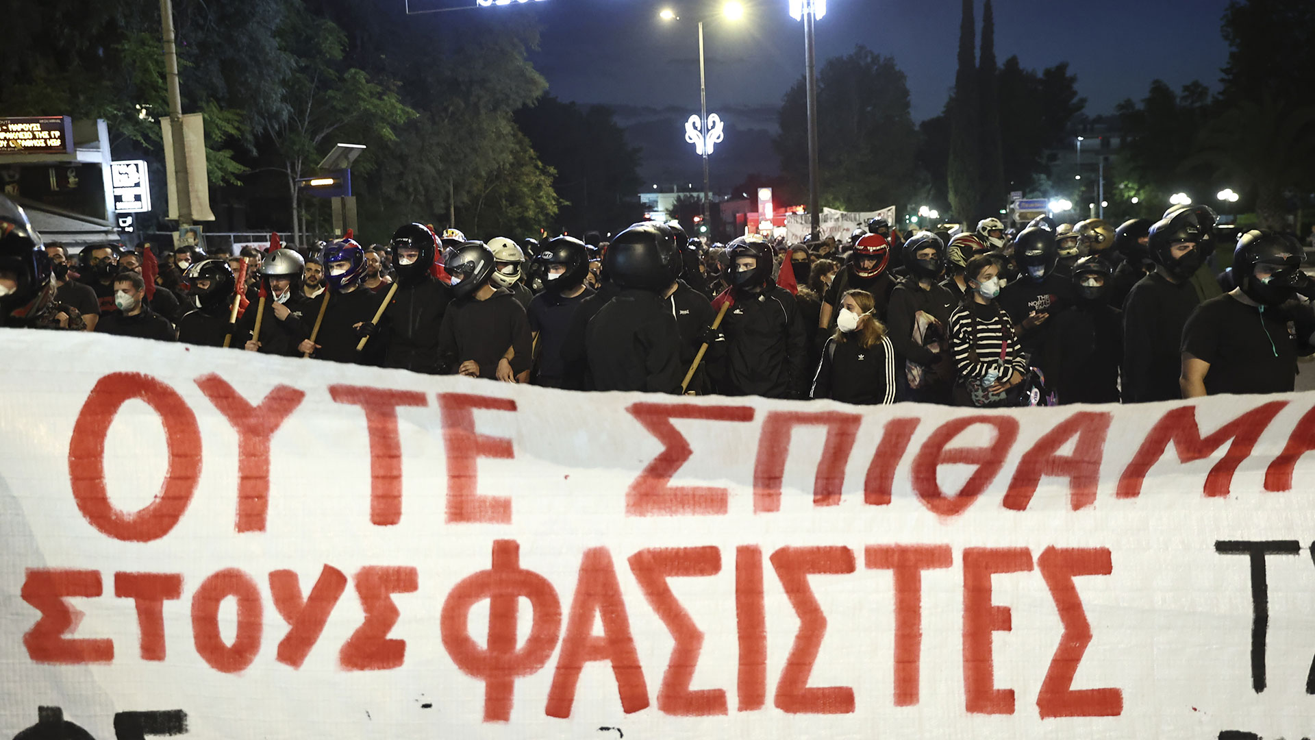 Νέο Ηράκλειο: Εννέα προσαγωγές υπό τον φόβο επεισοδίων-2