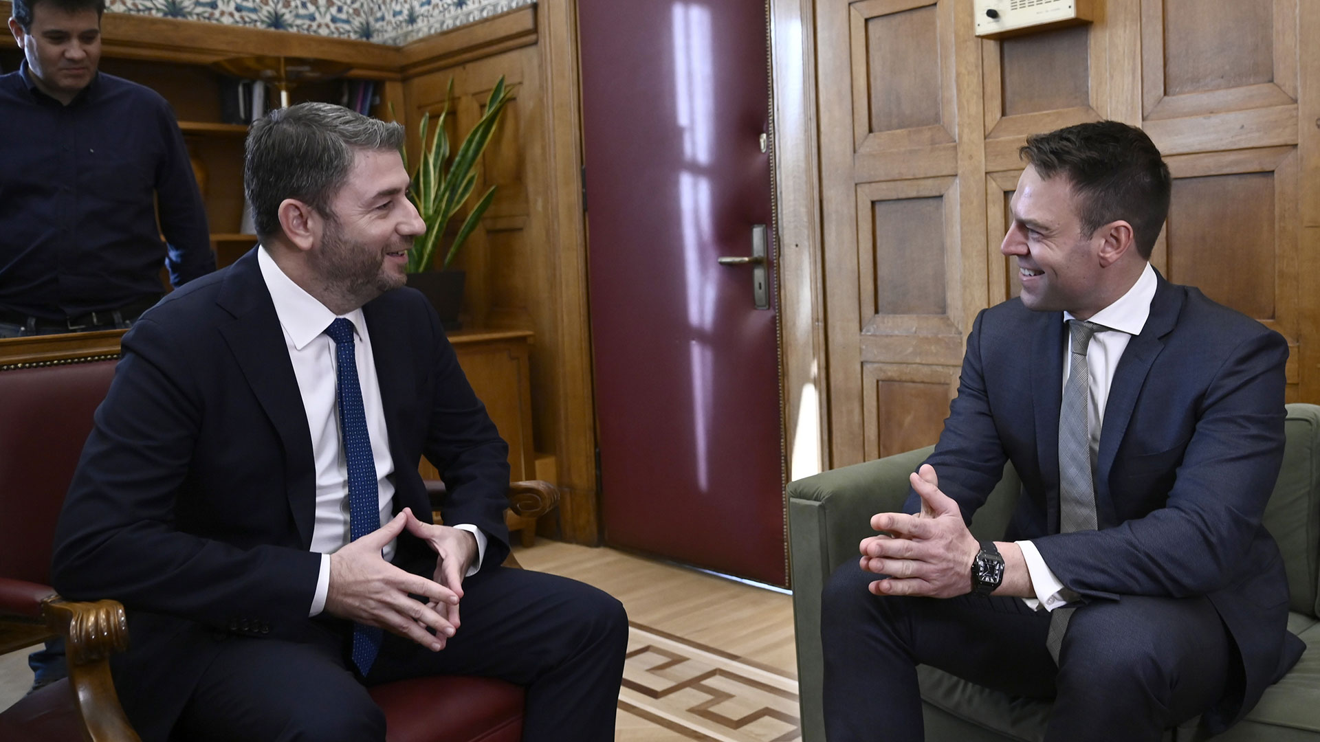 Συνάντηση Ανδρουλάκη – Κασσελάκη στη Βουλή-1