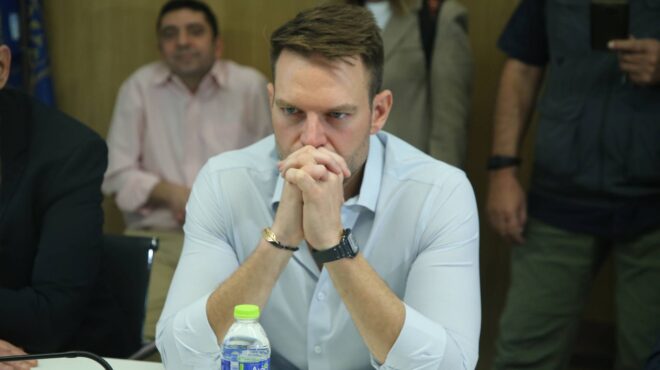 βροχή-από-κείμενα-στον-συριζα-ενόψει-κ-562718770