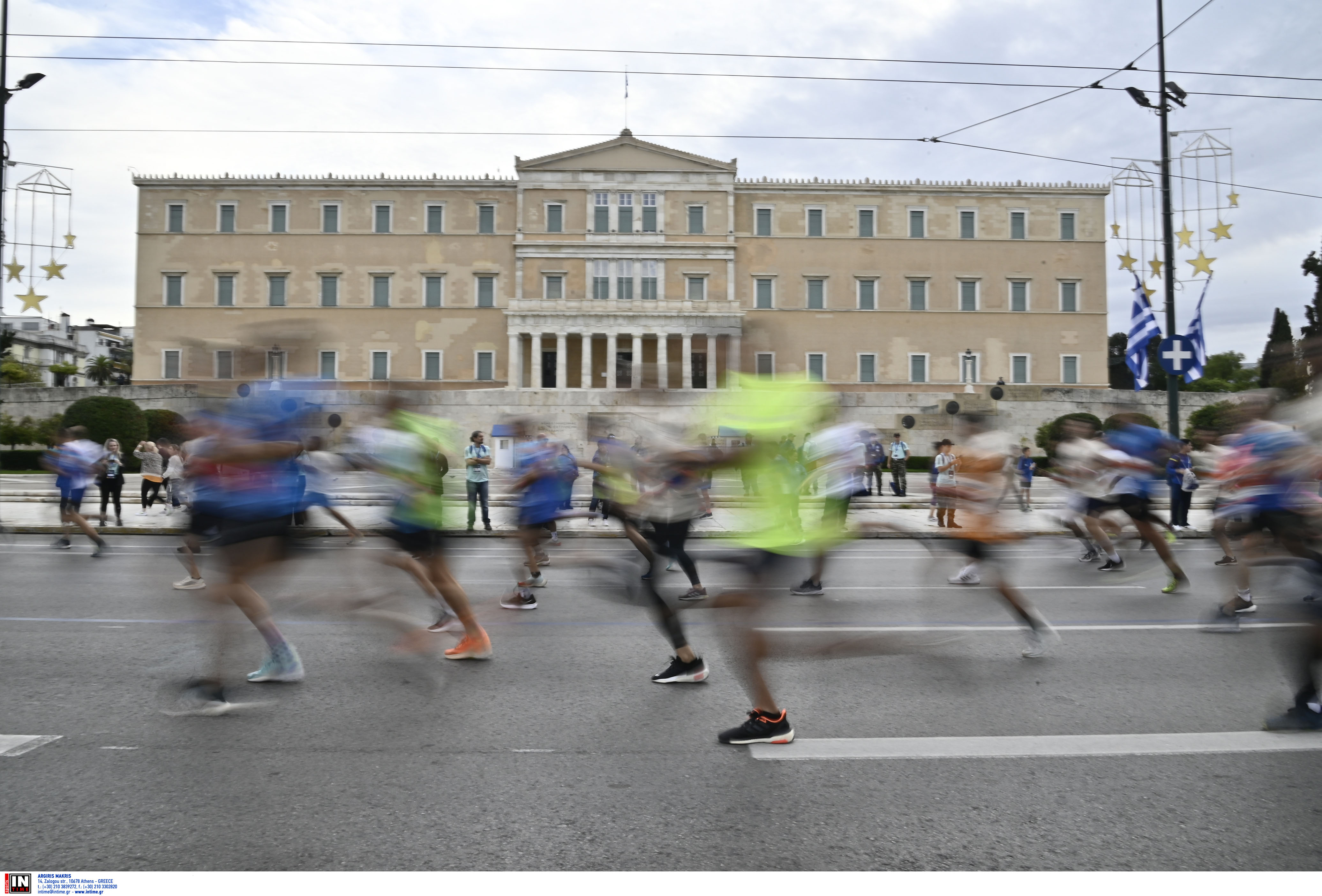 Δύναμη, άμιλλα, συμπερίληψη: Εικόνες από τον 40ό Αυθεντικό Μαραθώνιο της Αθήνας-8