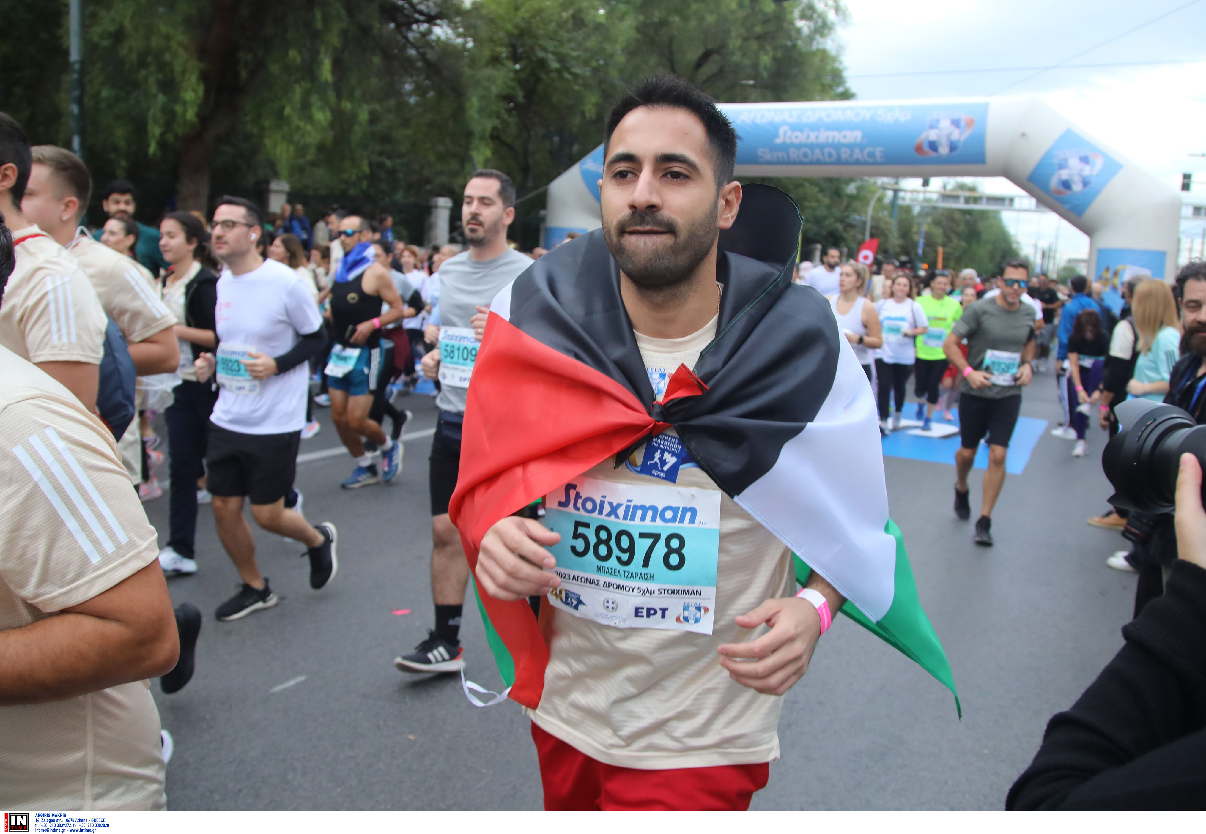 Δύναμη, άμιλλα, συμπερίληψη: Εικόνες από τον 40ό Αυθεντικό Μαραθώνιο της Αθήνας-11
