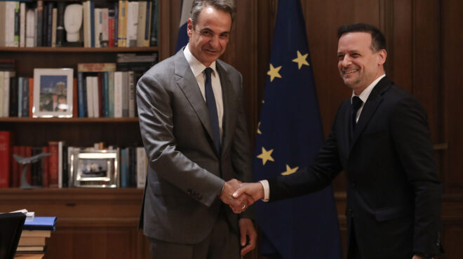 o-x-δούκας-κατηγορεί-την-κυβέρνηση-για-562732690