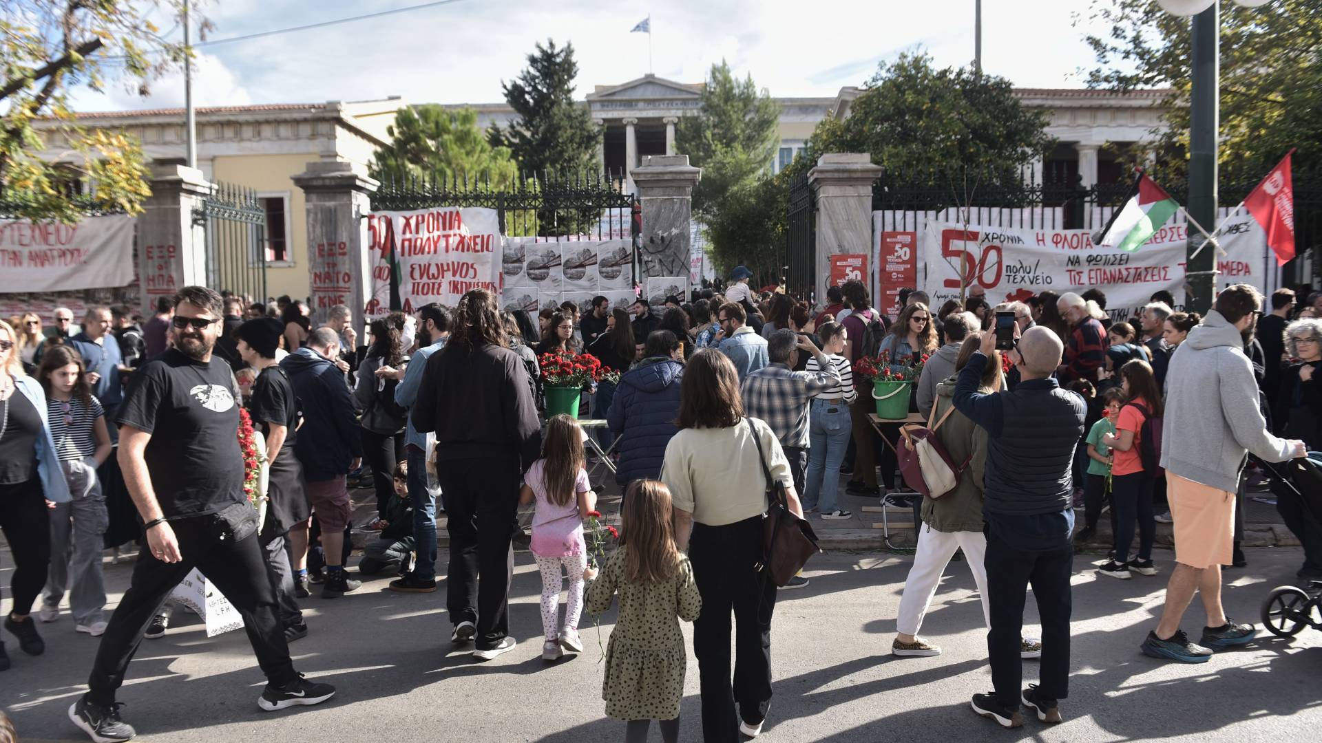 Επέτειος Πολυτεχνείου: Κορύφωση των εκδηλώσεων μνήμης (φωτογραφίες)-4