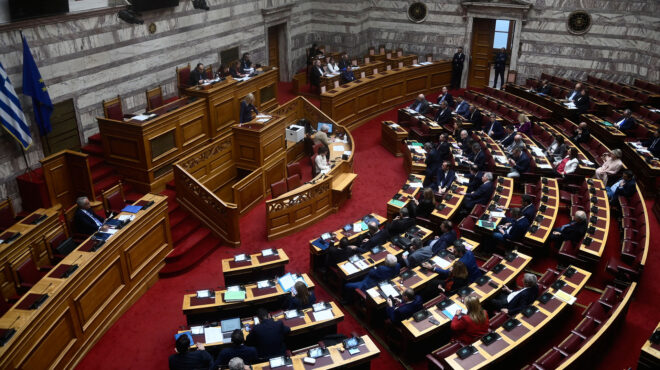 τέμπη-αντιπαράθεση-στη-βουλή-για-την-π-562747729
