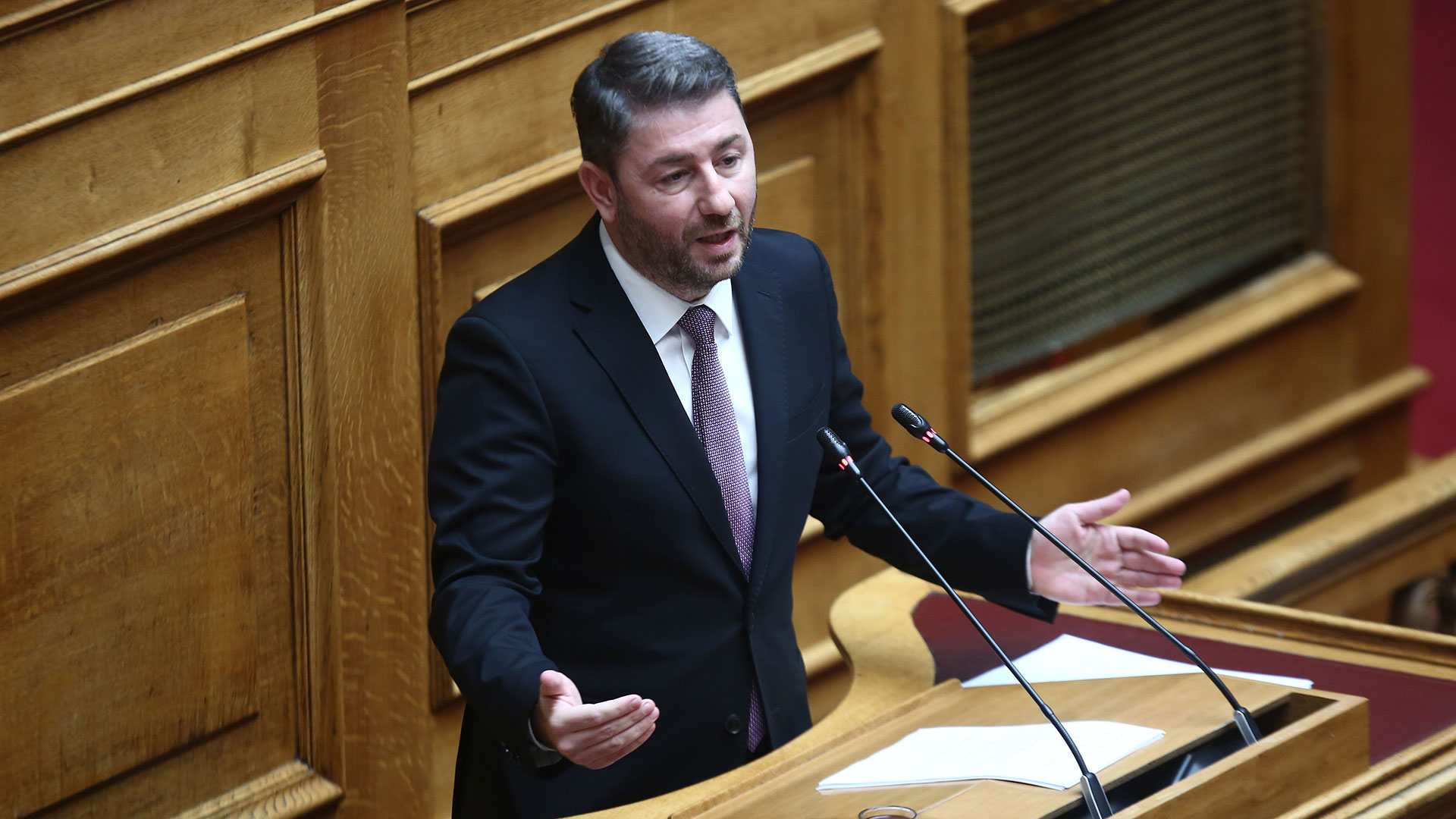 Τέμπη: Αντιπαράθεση στη Βουλή για την προανακριτική-3