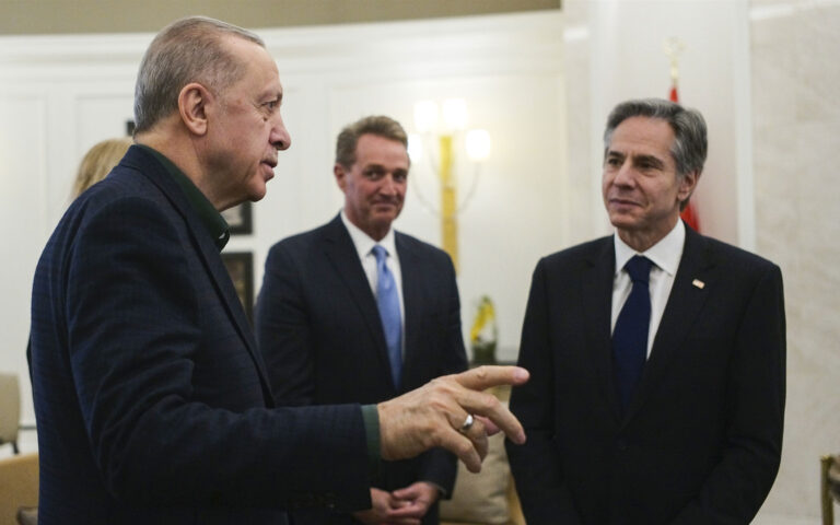 Θρίλερ με το ταξίδι Μπλίνκεν στην Τουρκία