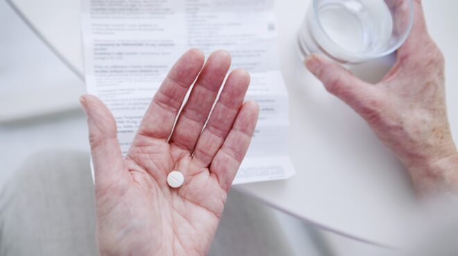 χρόνιες-παρενέργειες-στη-σεξουαλική-562724032