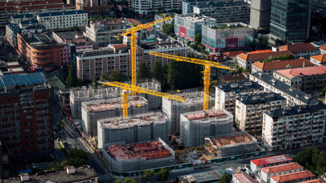 οι-νέοι-κινέζοι-επιστρέφουν-στο-χωράφ-562757059