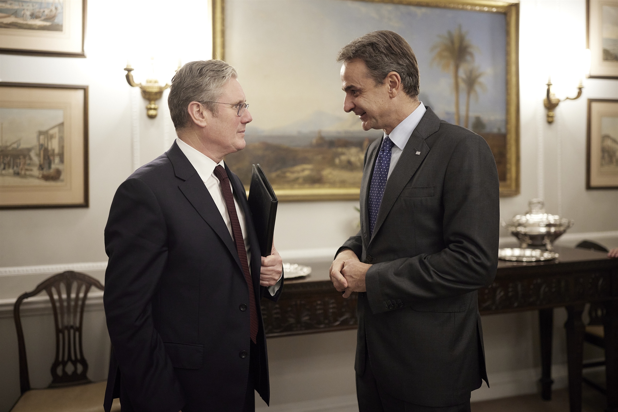 Μητσοτάκης – Σούνακ: Το παρασκήνιο της κρίσης λόγω των Γλυπτών-1