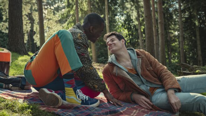 κατάλληλο-για-άνω-των-16-ετών-562748608