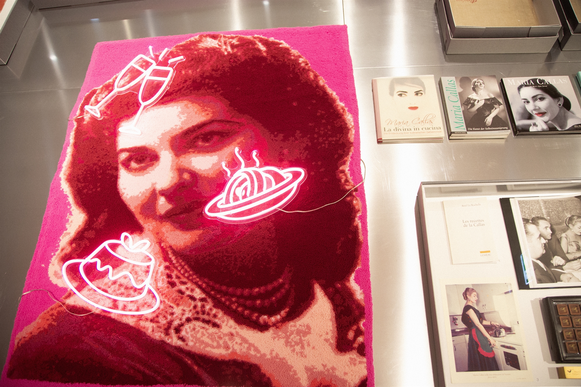 Η Κάλλας «βγαίνει από το κουτί»-1