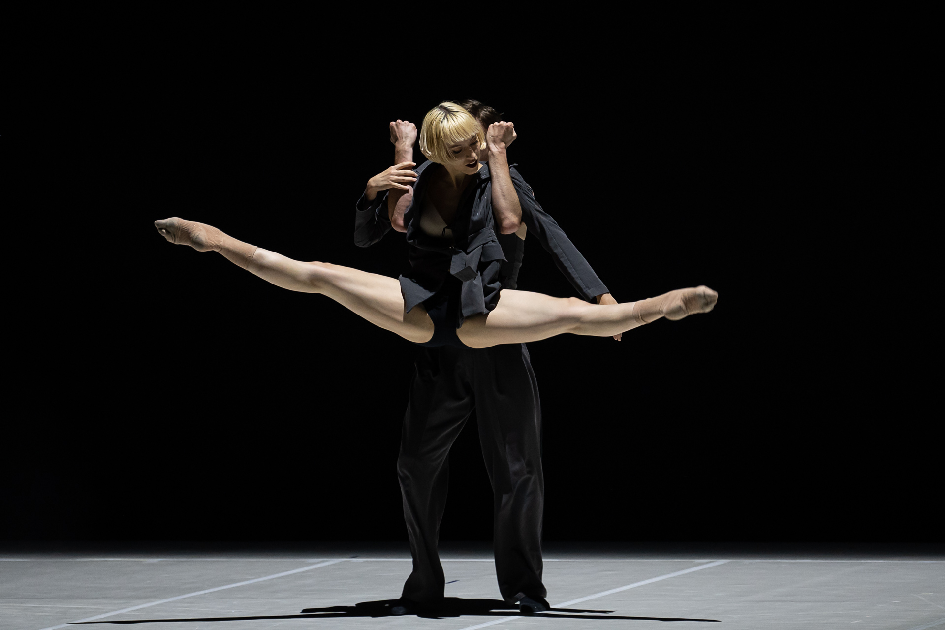 Χορεύοντας μέχρι το τέλος της αγάπης-1