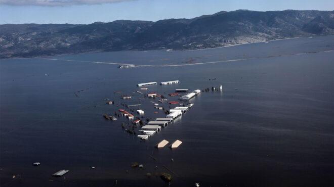 πρώτη-αρωγή-1217-εκατ-ευρώ-σε-33-613-πλημμυροπα-562753267