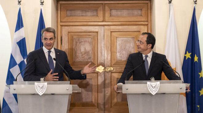 μητσοτάκης-και-χριστοδουλίδης-στις-ε-562719502