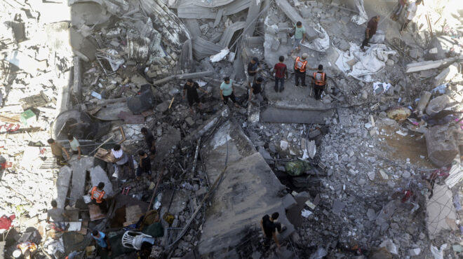 μέση-ανατολή-κομμένη-στα-δύο-η-γάζα-με-562713808