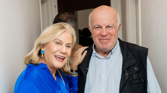 γιώργης-λάππας-φωτεινές-φιγούρες-με-α-562703443