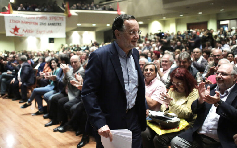 Βουλή: Ανεξαρτητοποιήσεις, διαγραφές και το «κομματικό μαντρί»