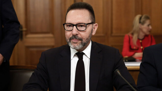 η-ττε-αναθεωρεί-προς-τα-κάτω-την-ανάπτυ-562756984