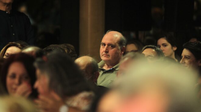 πριν-σβήσουν-τα-φώτα-562736218