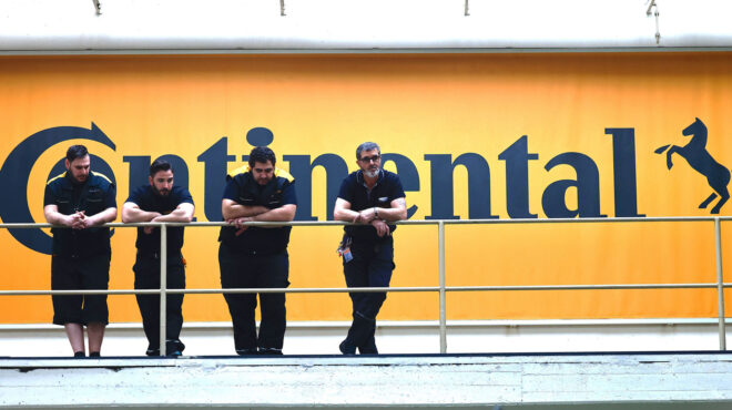 επιβράδυνση-ανάπτυξης-και-αυξανόμεν-562731982