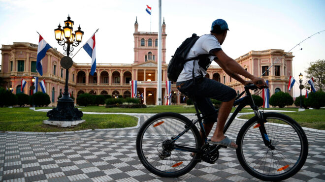 παραγουάη-καθαιρέθηκε-κυβερνητικός-562758316