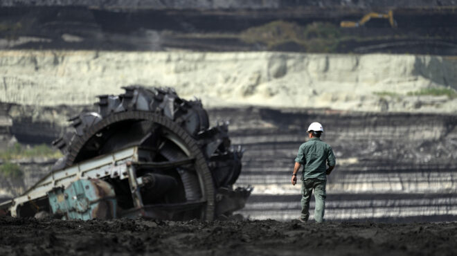 πώς-χάθηκαν-100-εκατ-ευρώ-για-την-αντιμετ-562712236