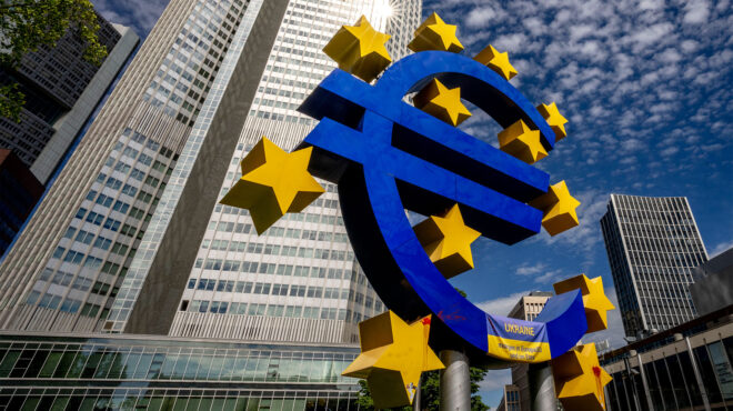 η-κάμψη-φθάνει-στο-τέλος-της-562747447