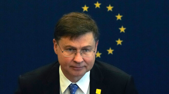 κομισιόν-η-αναπτυξιακή-βοήθεια-στην-π-562741315