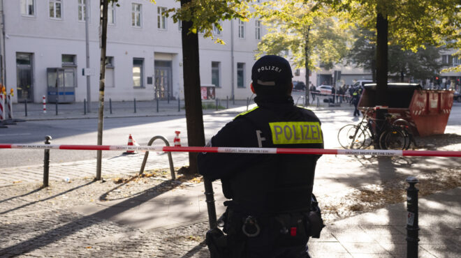 γερμανία-15χρονος-πυροβόλησε-και-σκότω-562719661