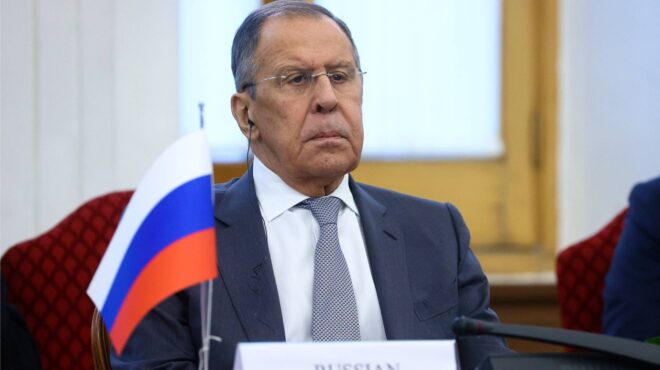 λαβρόφ-πρώτη-επίσκεψη-σε-χώρα-μέλος-το-562753210