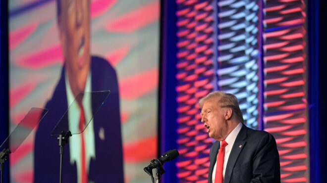 ο-ζελένσκι-προσκαλεί-τον-τραμπ-να-επισ-562711735