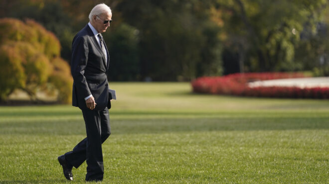 χαμηλές-πτήσεις-για-τον-μπάιντεν-στις-562714861