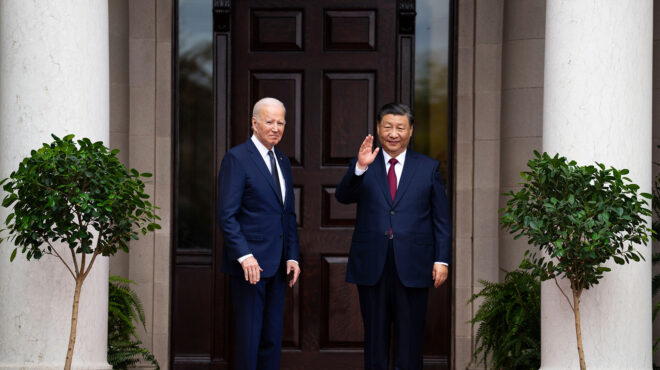 κίνα-μαζική-φυγή-ξένων-κεφαλαίων-λόγω-562734142