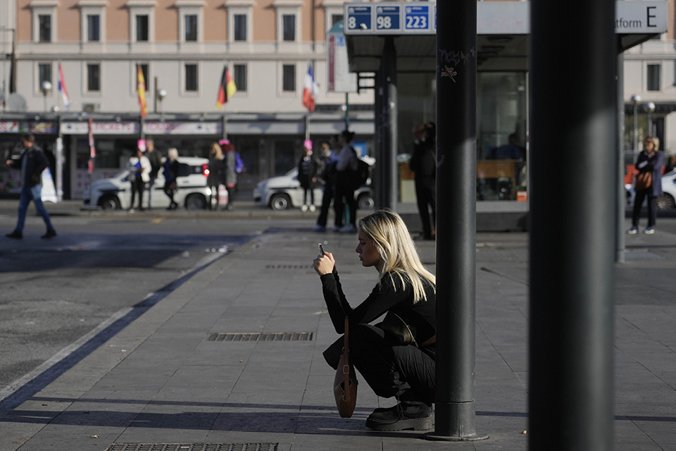 Γλιστρώντας στο νερό-2